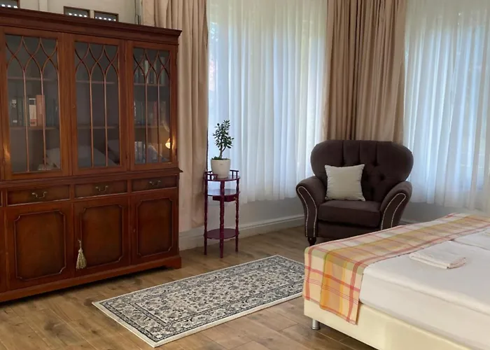 ゲストハウス Zum *